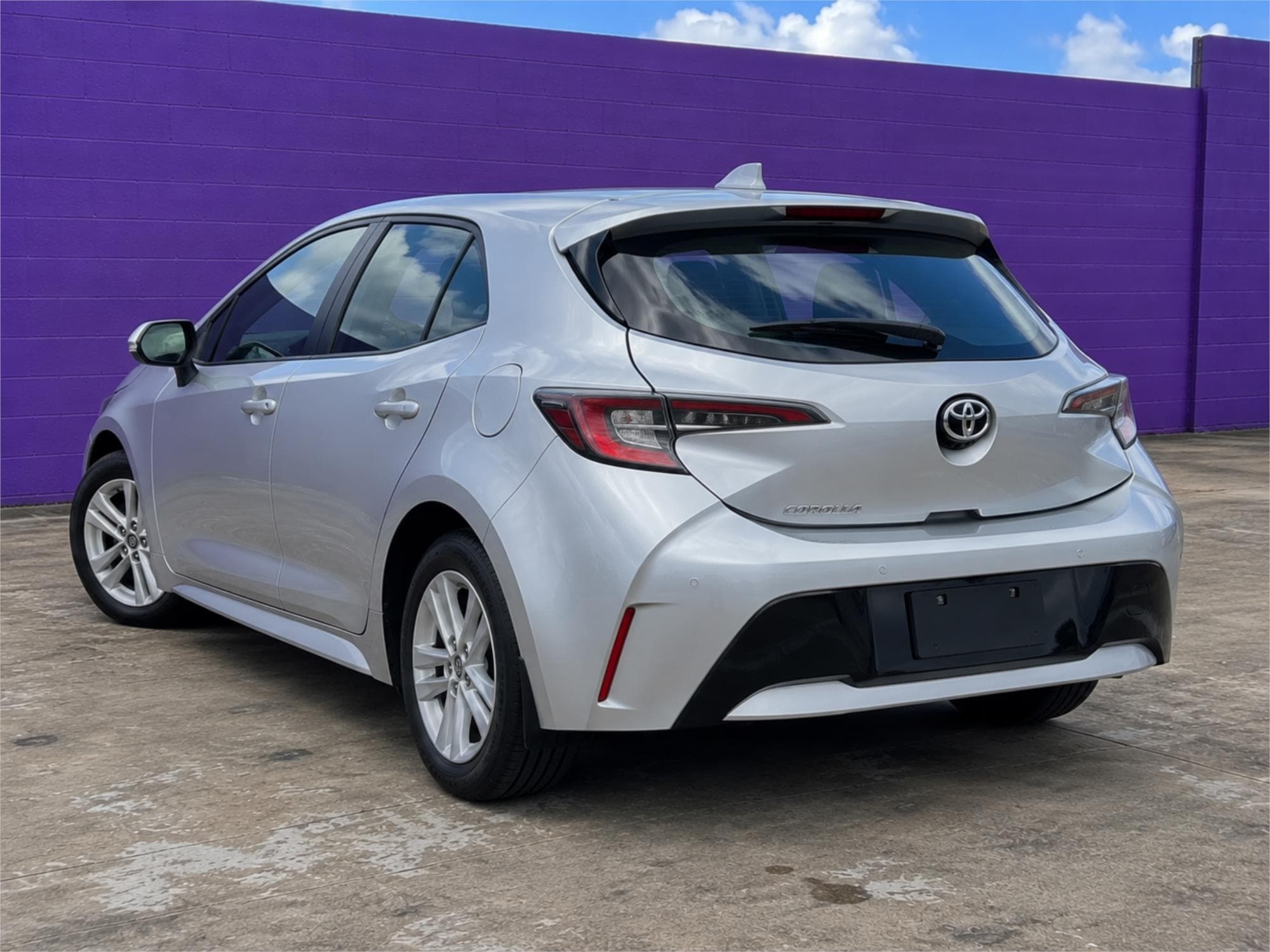 Toyota Corolla Ascent Sport, stock 1284, view 2