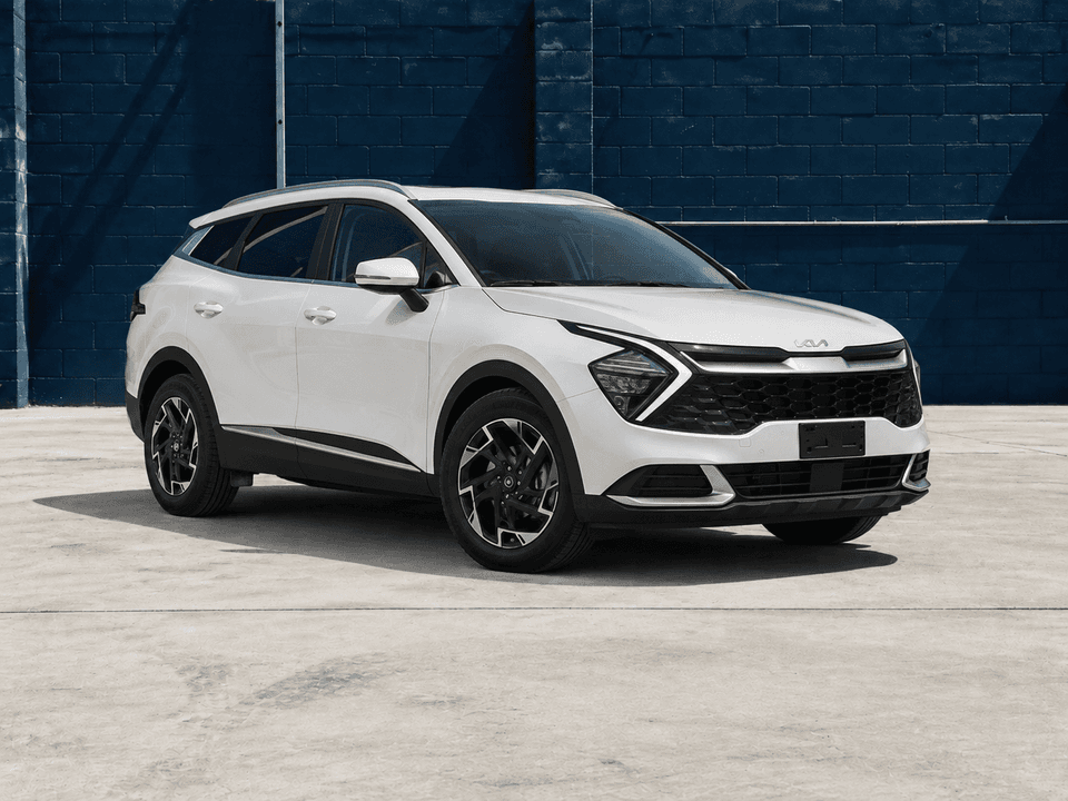 2023 Kia Sportage in White, front three-quarter view