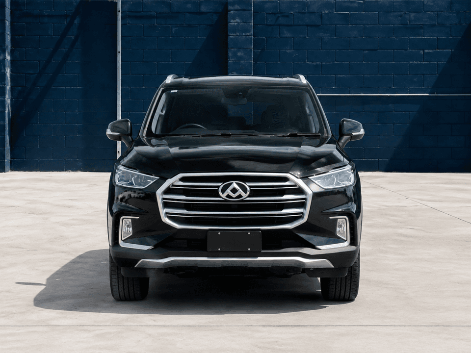 2022 LDV D90 Executive in Black, front view