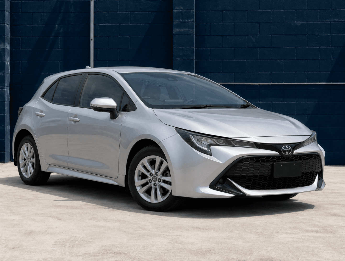 2022 Toyota Corolla Ascent Sport in Silver, front three-quarter view