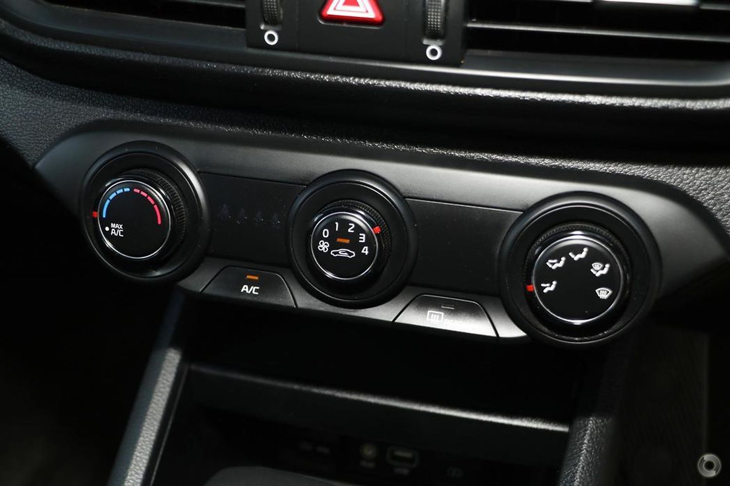 Kia Cerato S 22 large 337df32355bad6bc7fbd9b02151b549a