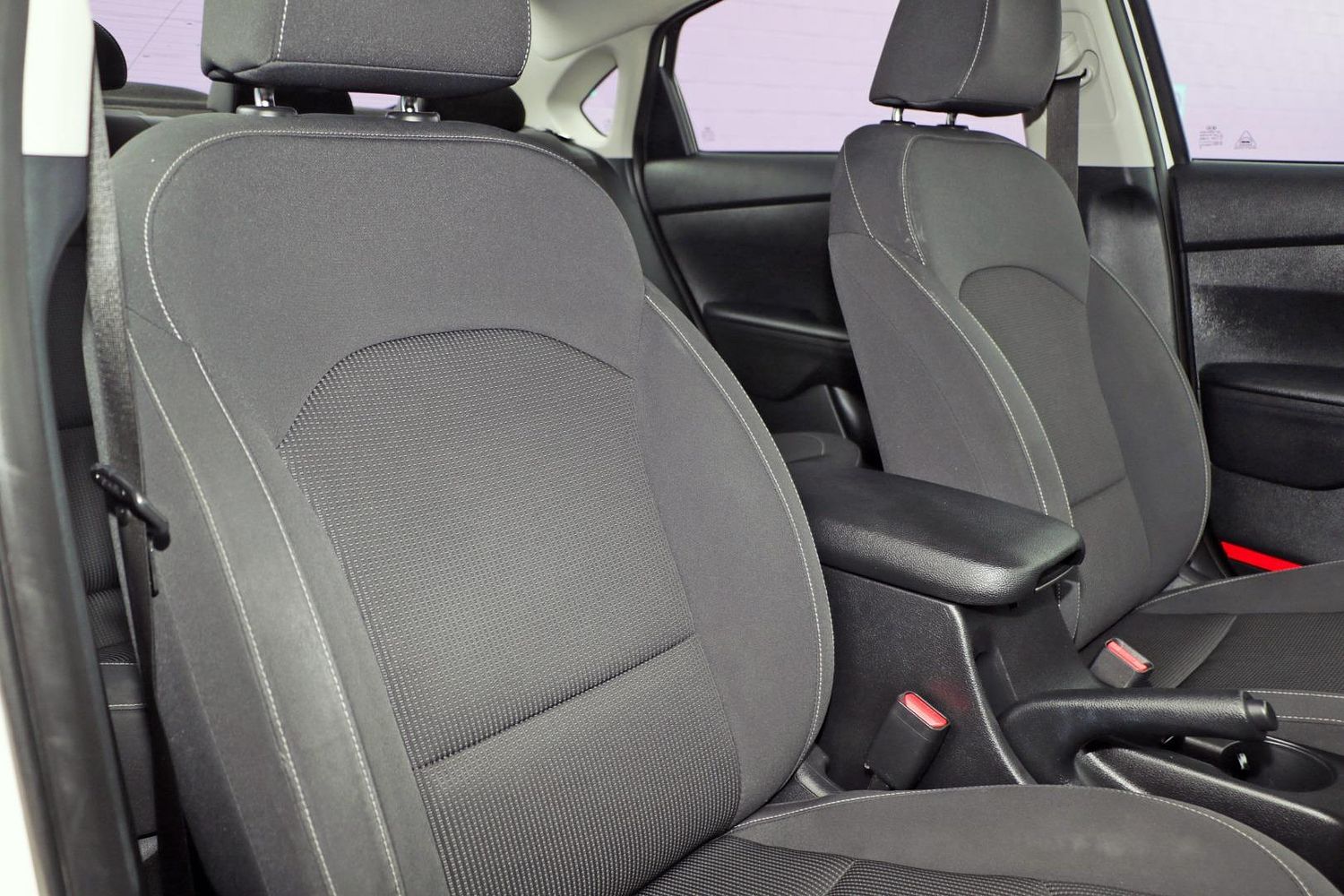 Kia Cerato S 12 large 447fa3ede2bb0967798ae3a5e994ad14