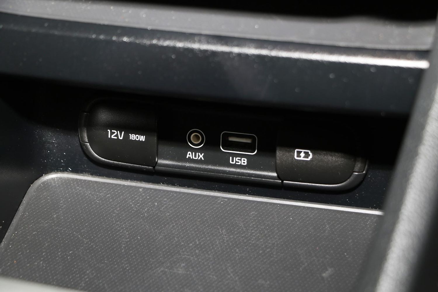 Kia Cerato S 22 large 5283d81fb9083c92181986bfab41daee