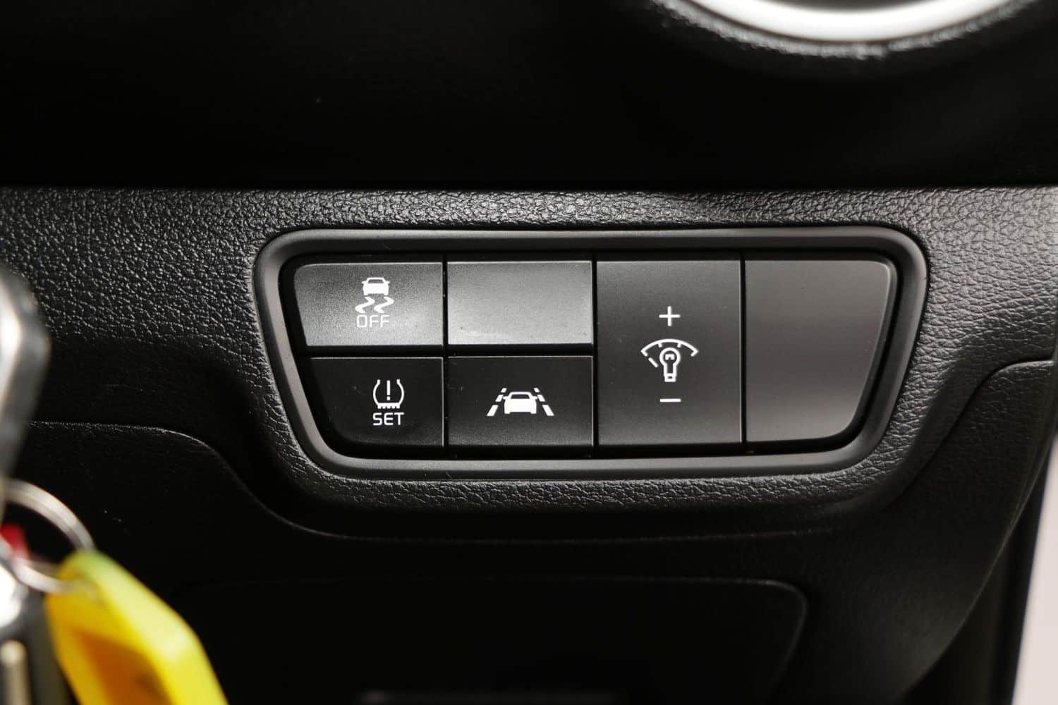 Kia Cerato S 19 large 61a374b9ceba187a9c7eec2907b775af