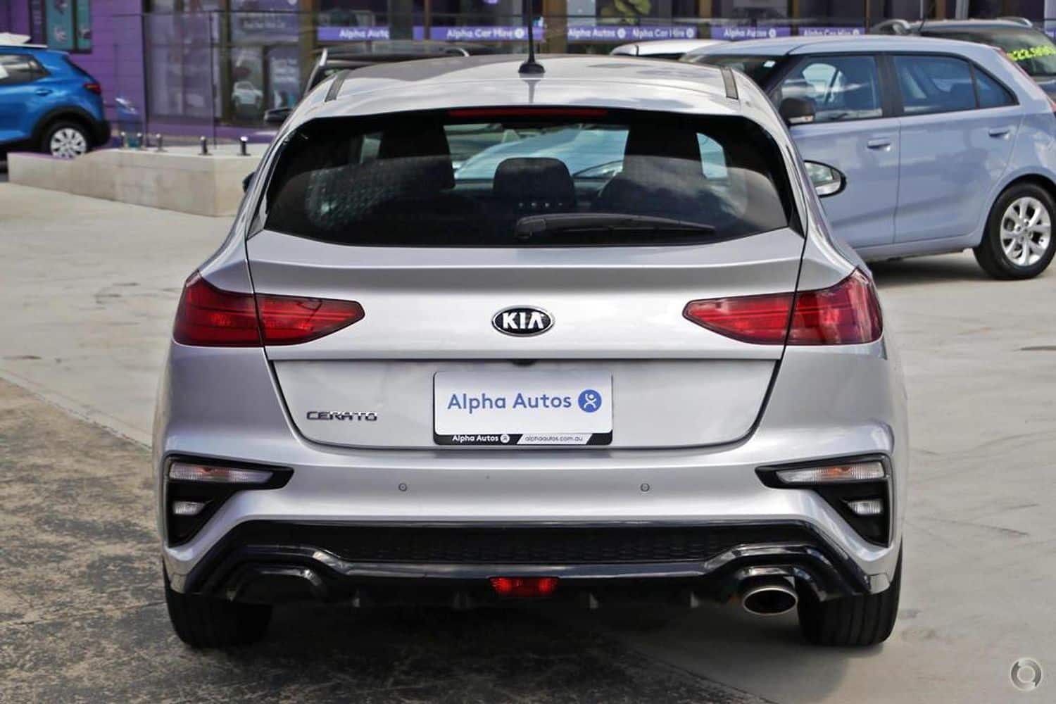 Kia Cerato S 10 large 697fbdcd740fac4ac8dd8cbcbbc43821