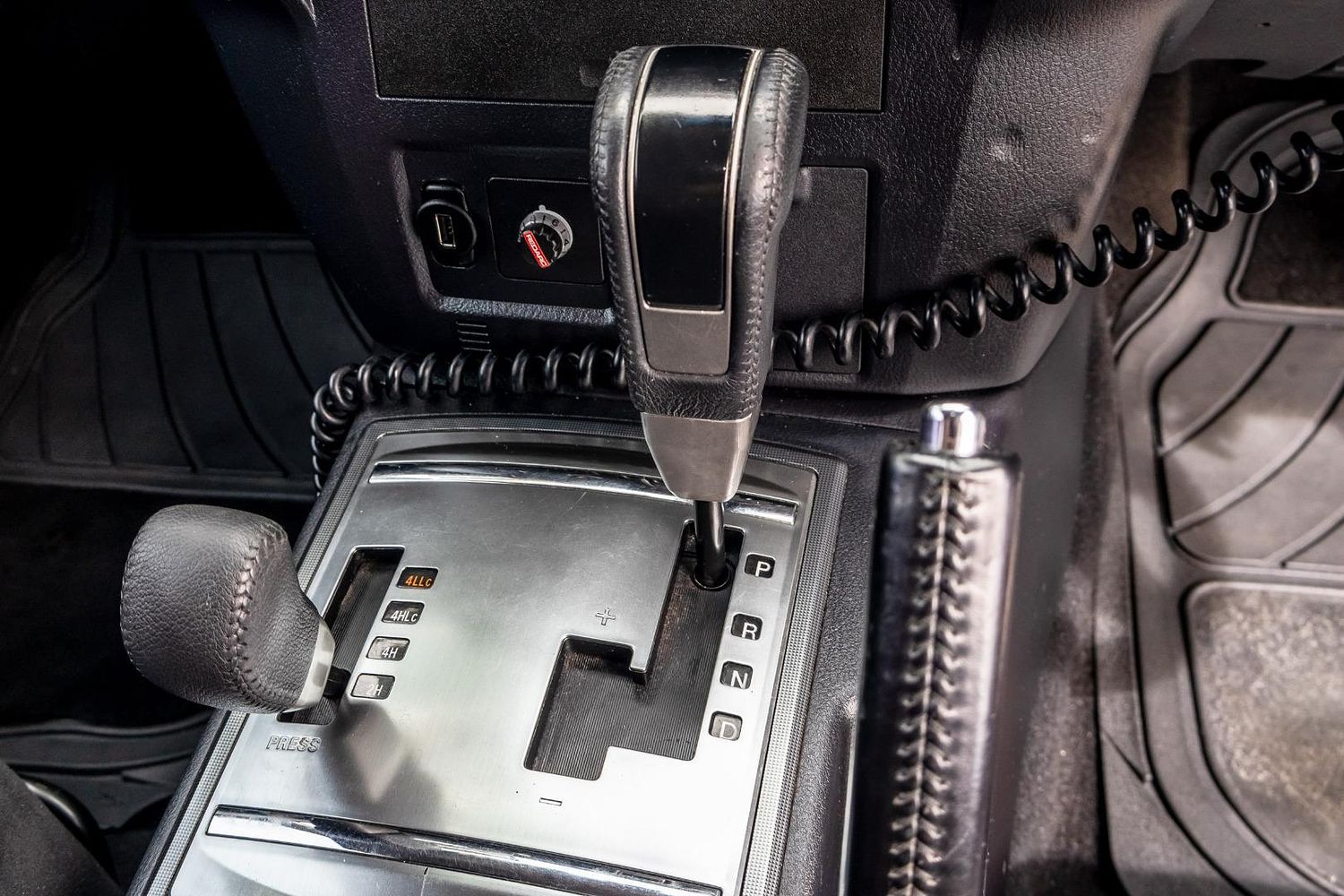 Mitsubishi Pajero Platinum 20 large 70d3460fc9cb756f44be4be9da753ab9