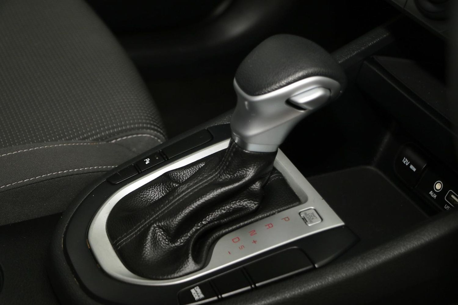 Kia Cerato S 16 large af6f979d4e08aa50856a2eb6bddc1835