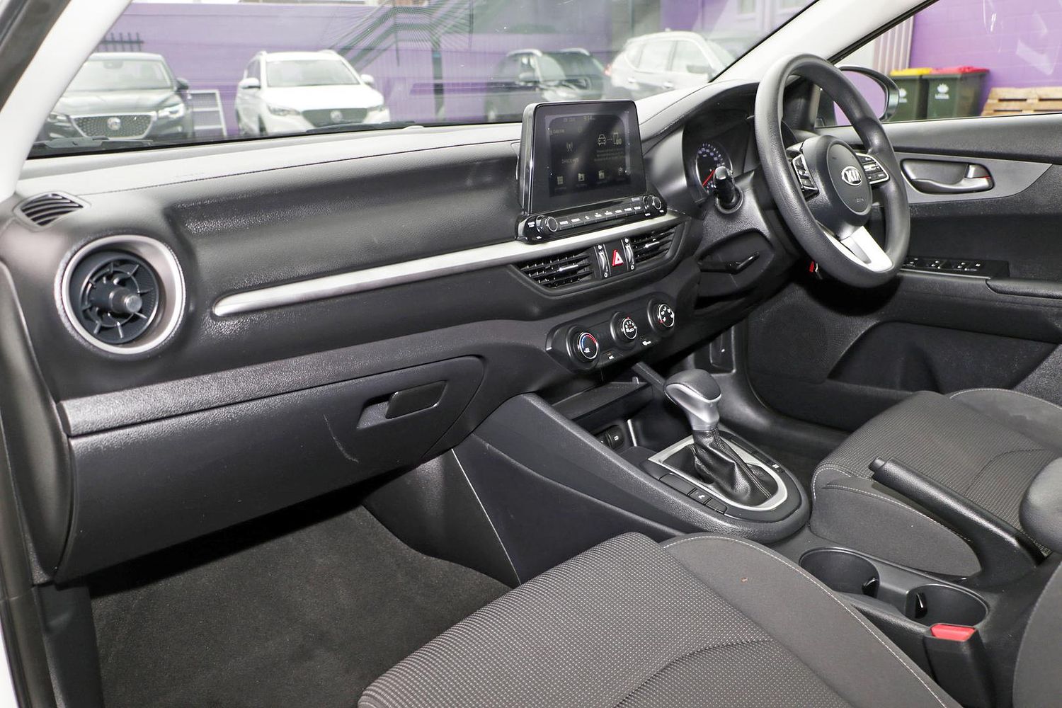 Kia Cerato S 10 large afd5d7d42163d8e77001f75d6aa1fc5c