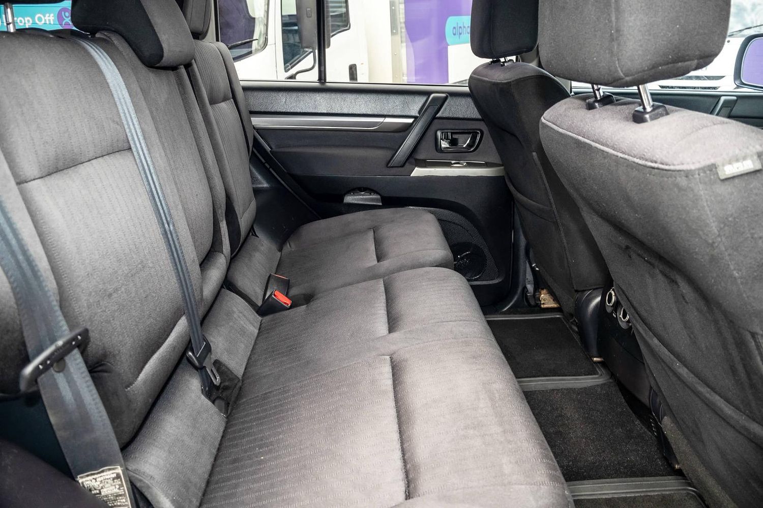 Mitsubishi Pajero Platinum 13 large cd9b871225d08e156b88011e0f67ef60