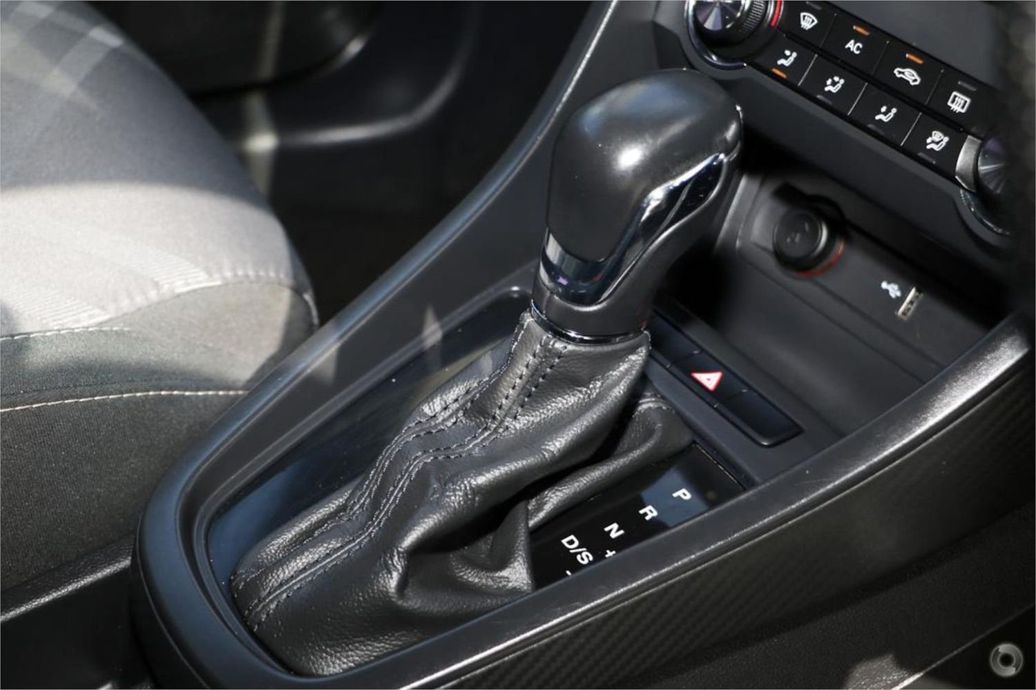 MG MG3 Core 34 large 8f28ad21e0b23bd011edfa147adc6d9a