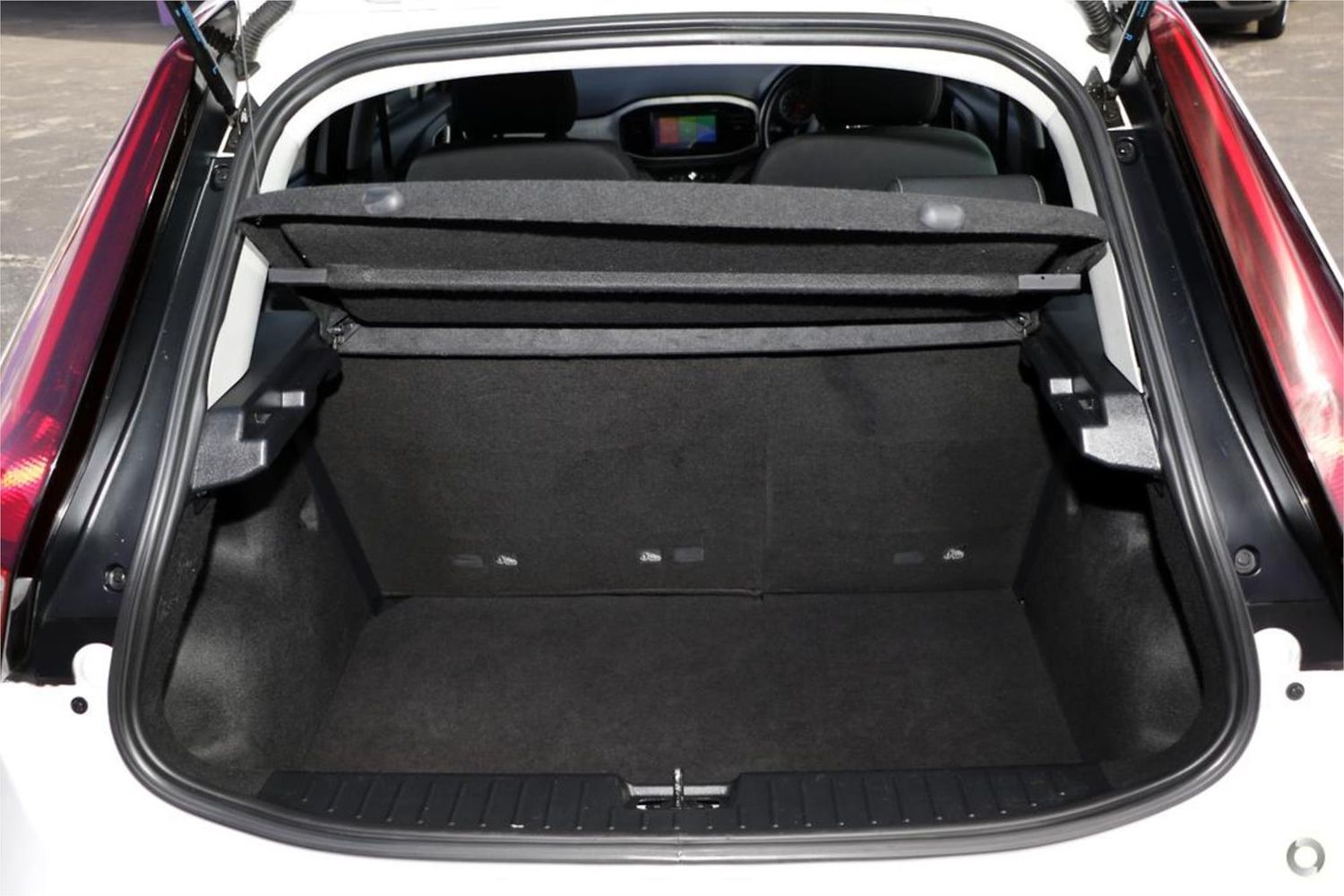 MG MG3 Core 49 large a8b1fc7d7035a15d45d053985996df7f