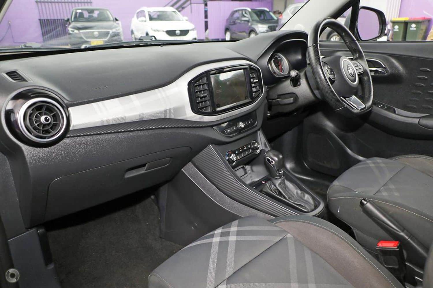 MG MG3 Core 18 large d6bed684c73e4f901999ab8f117261fa