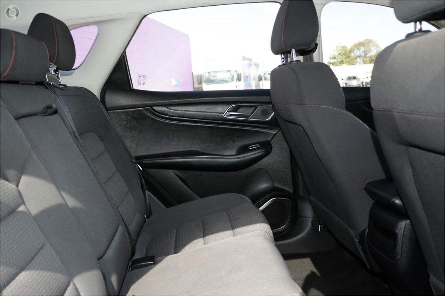 MG HS Core 42 large 0b29a87406933f1e79902de800b2c6a5