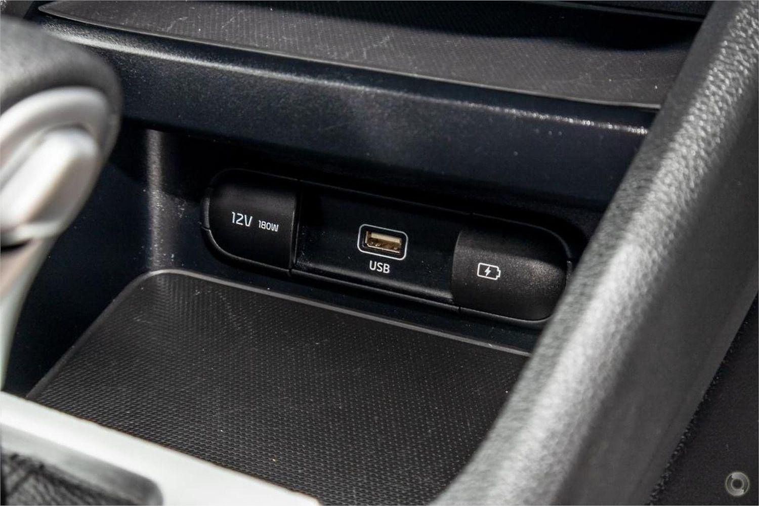 Kia Cerato S 27 large 28ec7aa5c4b9c021e022d22b5ecaa4b8