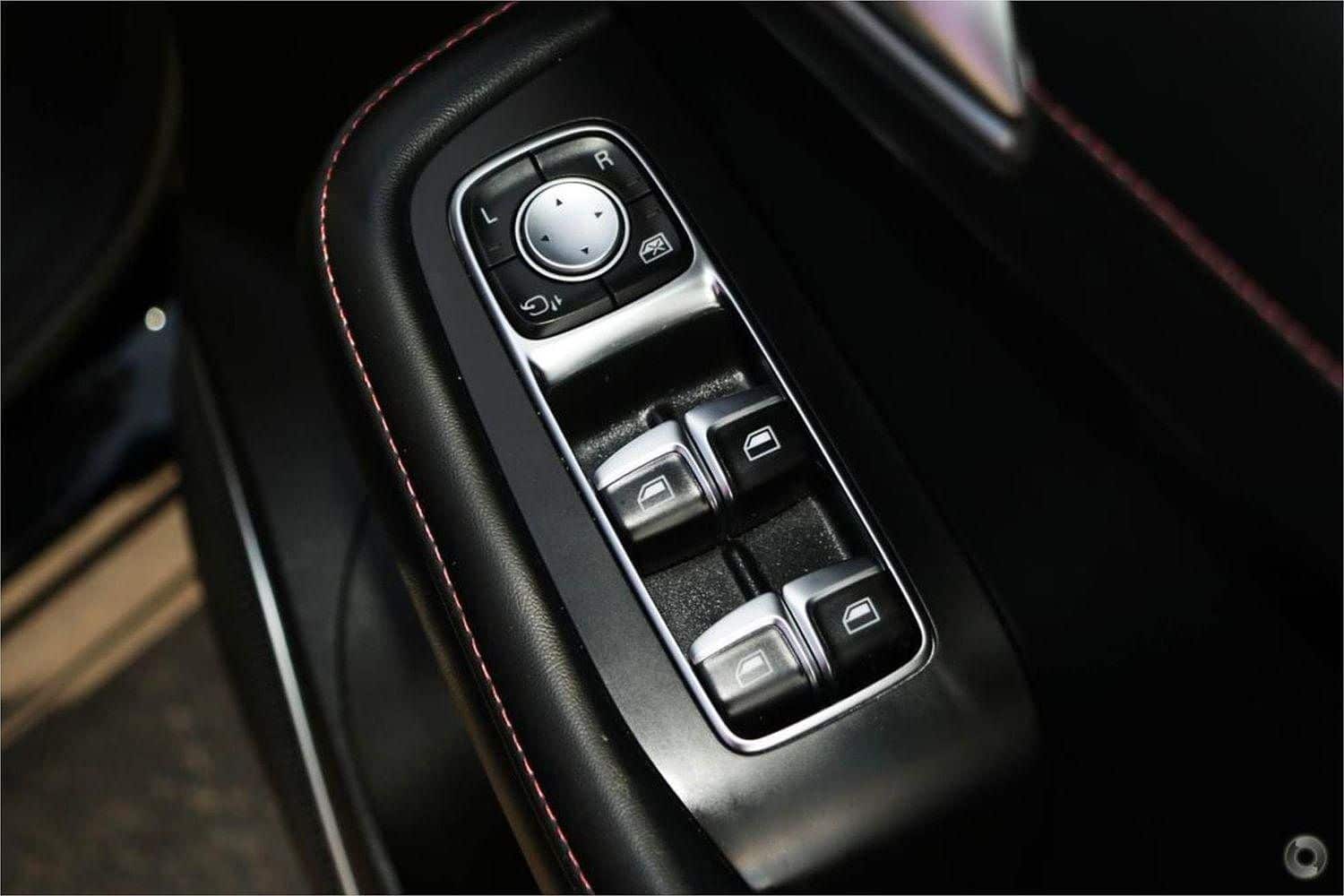 MG HS Core 25 large 2a0f08fdbb1e25a5e6aacaa54b0b5e0d