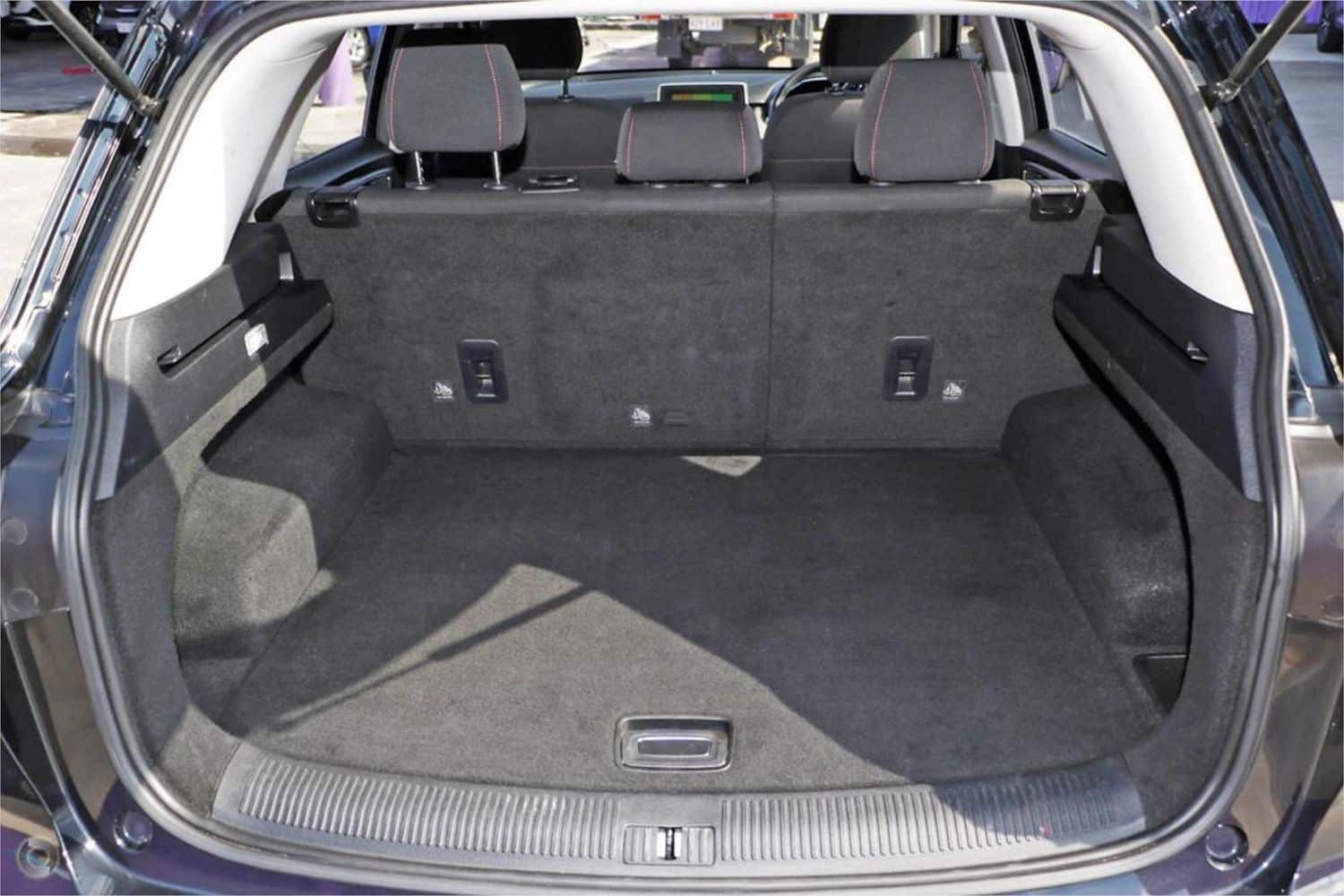 MG HS Core 50 large b6900ecd51b5c3f3e61d6d2d000830cc