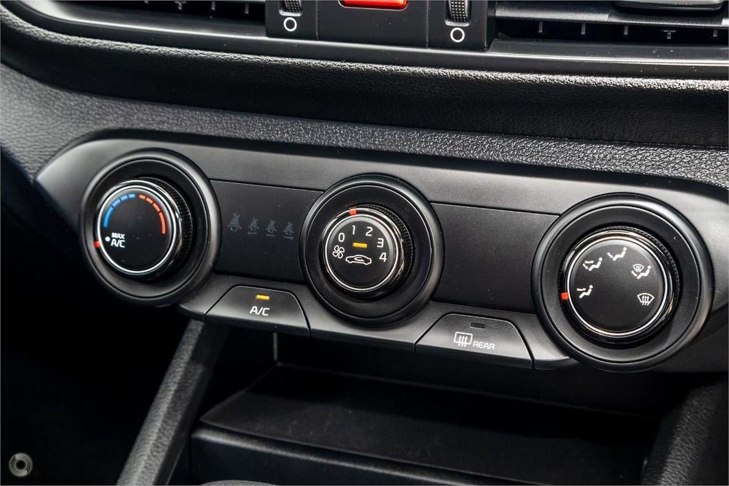 Kia Cerato S 28 large c3469691b5da2564104917c6574e15c4