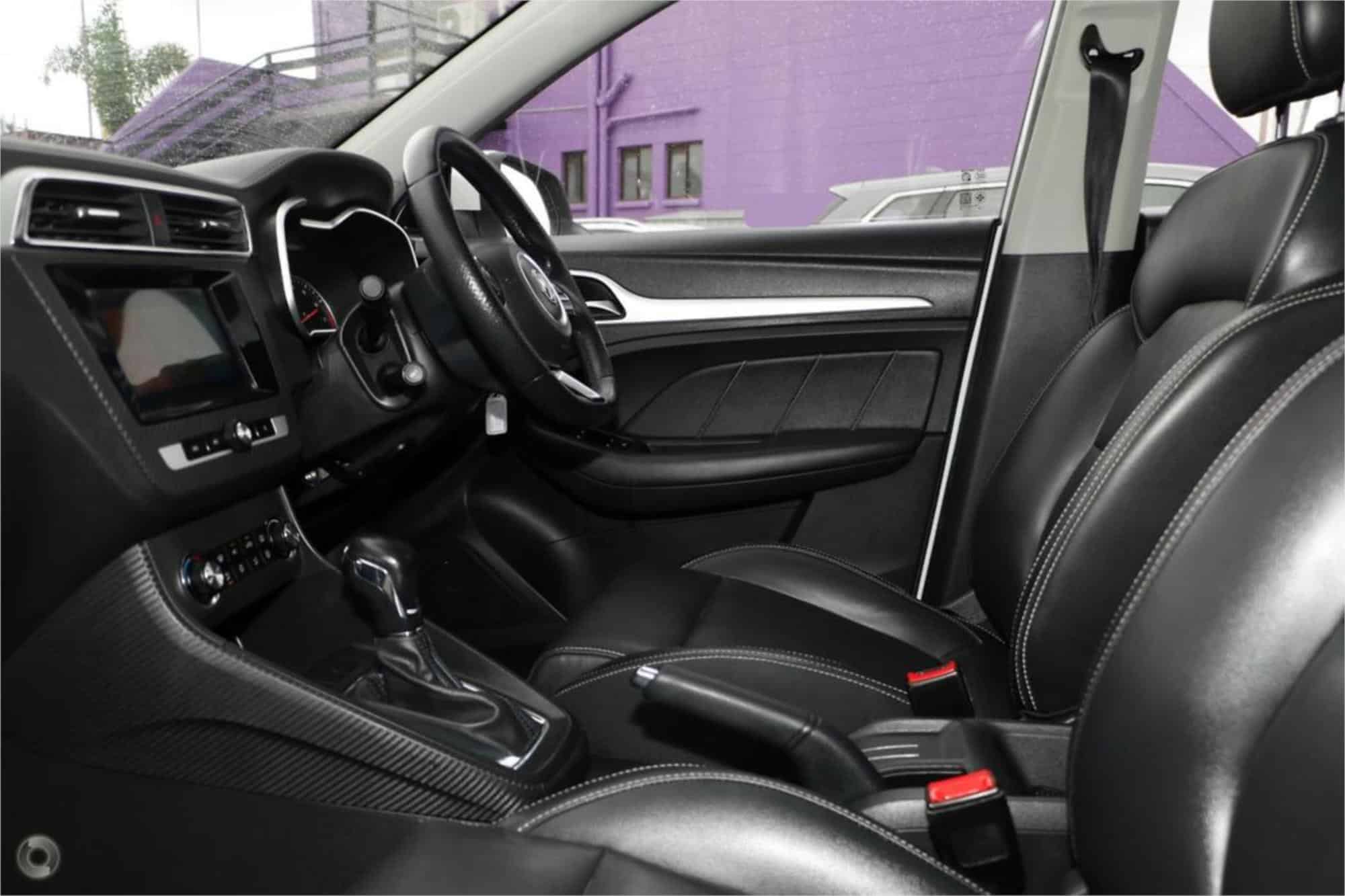 MG ZS Excite 37 1202 11