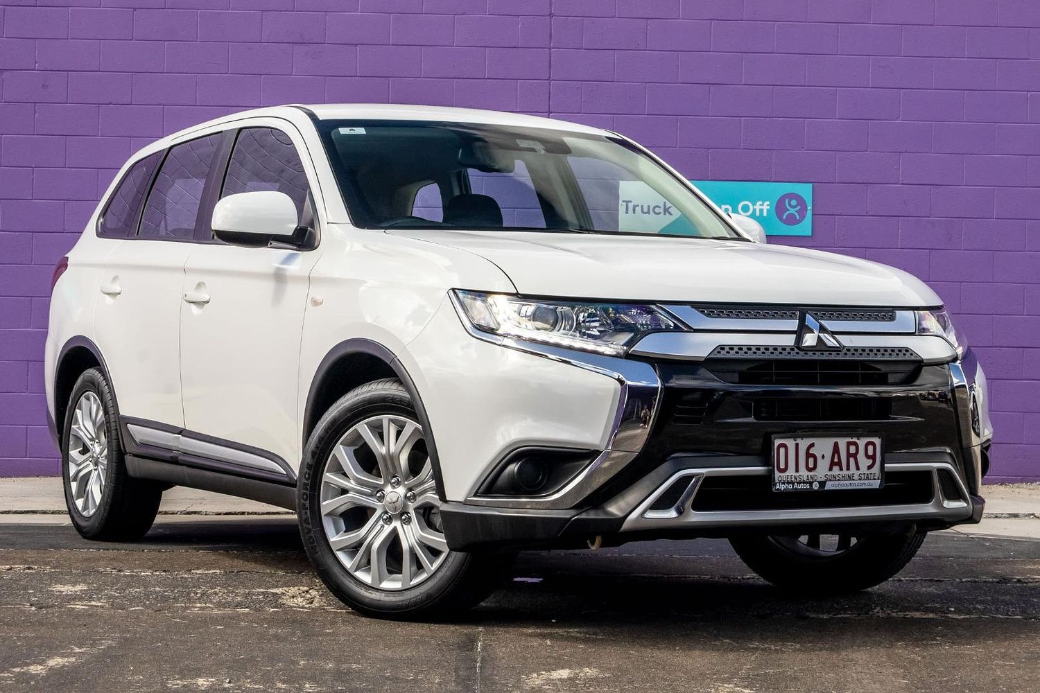 Mitsubishi Outlander ES
