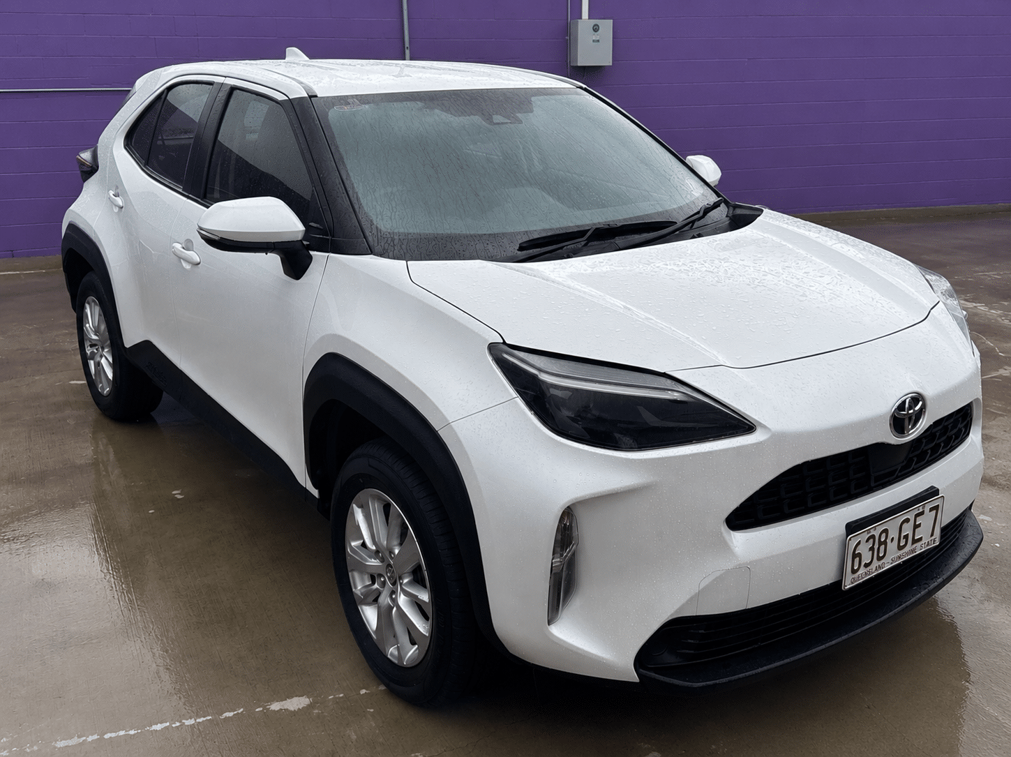 Toyota Yars Cross GX White Front